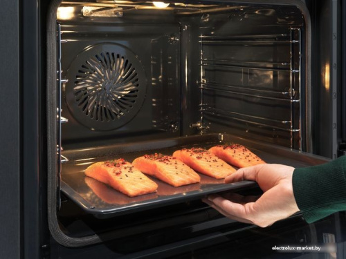 Электрический духовой шкаф Electrolux KOBBS39WX фото 4