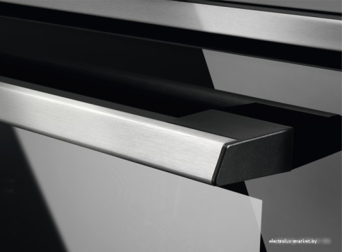 Электрический духовой шкаф Electrolux OED5H70X фото 2