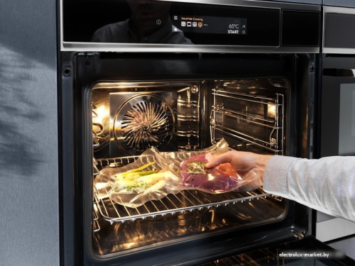 Электрический духовой шкаф Electrolux VKA9S21WX фото 3