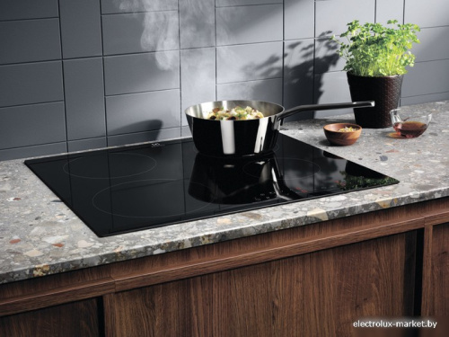 Варочная панель Electrolux CIR60433 фото 2