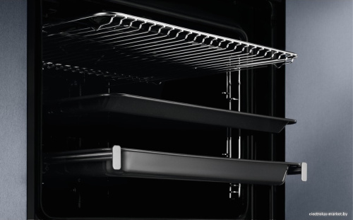 Электрический духовой шкаф Electrolux EOE8P39WX фото 2