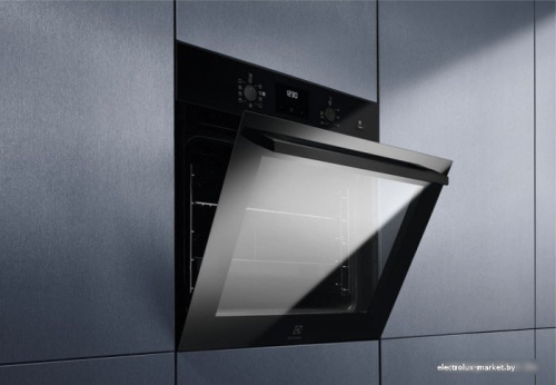 Электрический духовой шкаф Electrolux EOD3C70TK фото 4